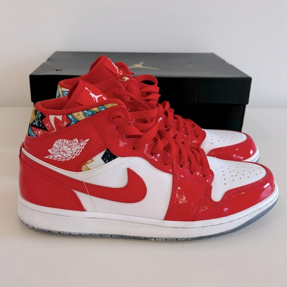 Jordan Other - Air Jordan 1 Mid SE
